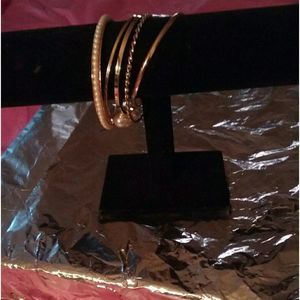 💌💌💌💌💌Rue 21 bracelet